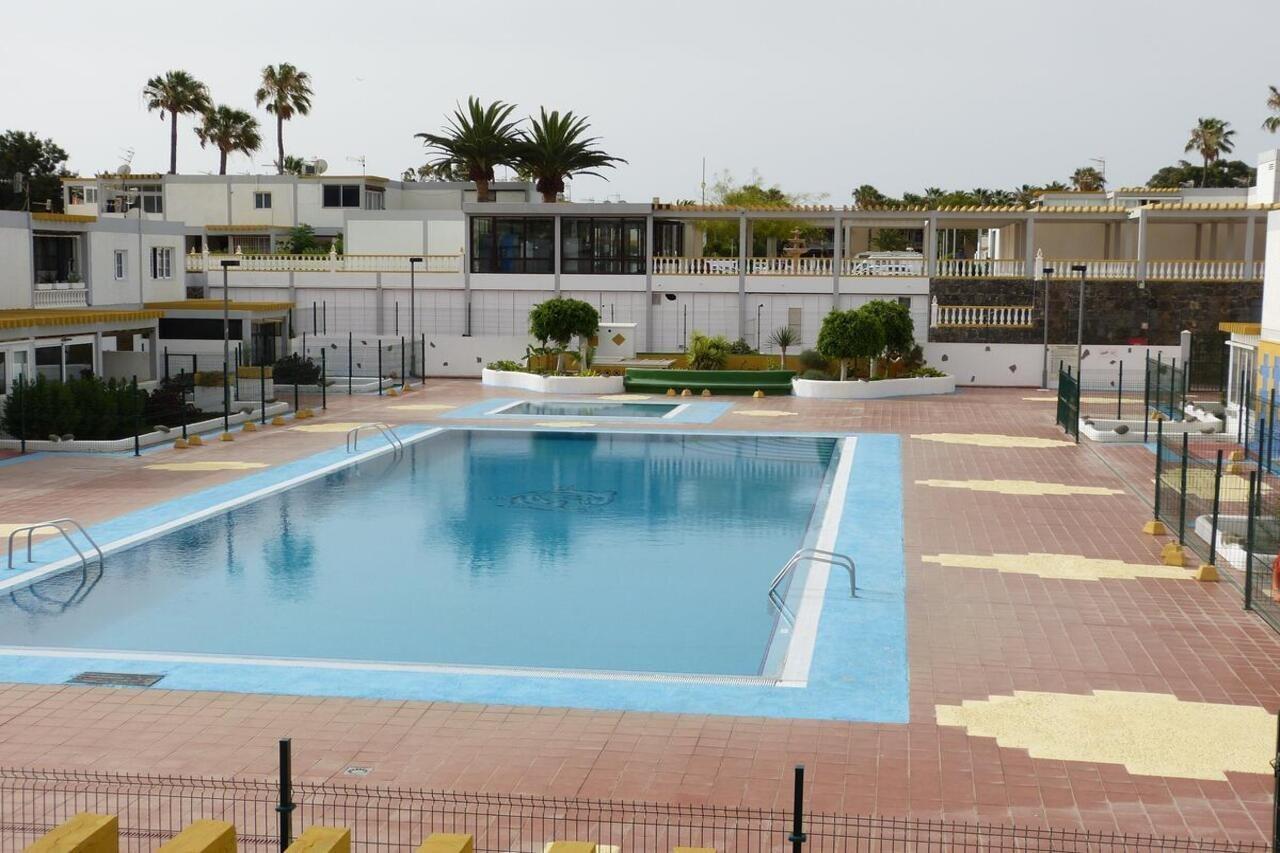 Hotel Suncanarias Estudio El Drago 326 Costa Del Silencio, Spain book